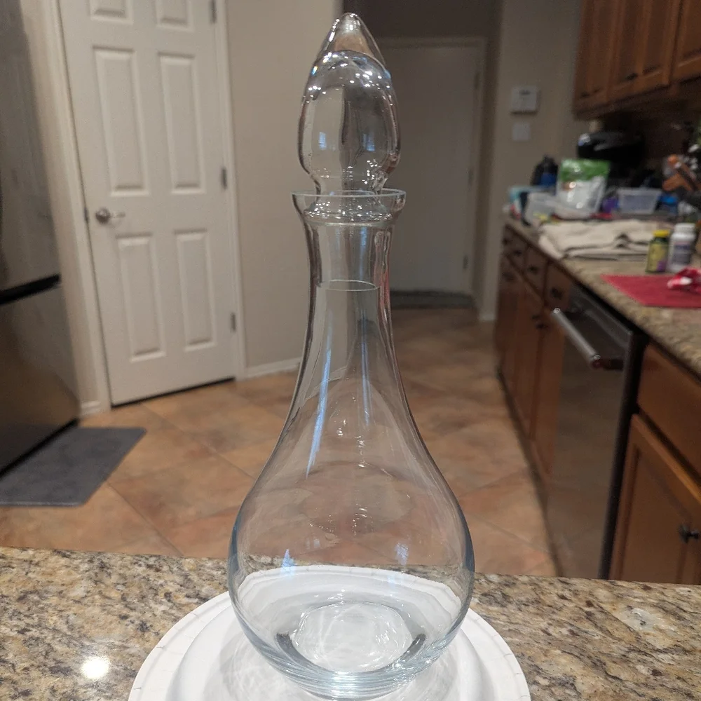 Y2K Art Noveu Clear Glass Wine Decanter